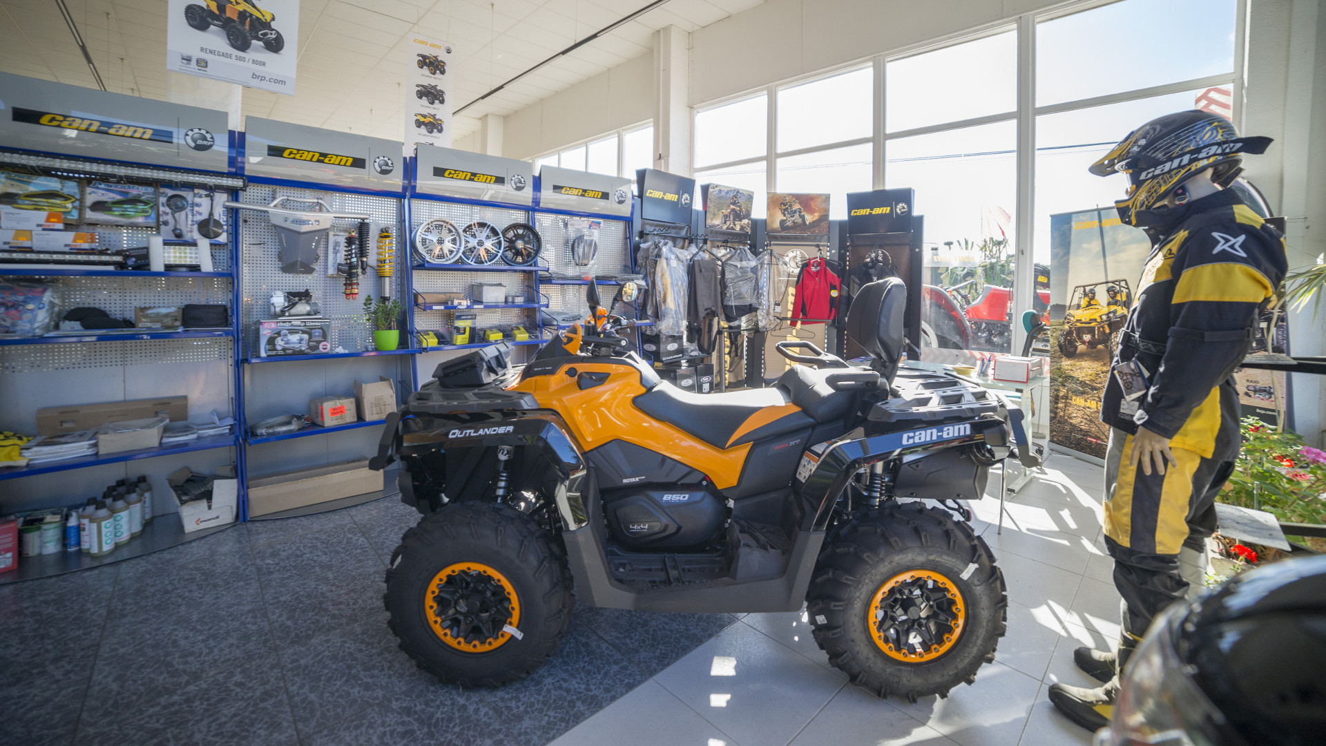 Maquinaria Agrícola Millares Torrón en Lugo Quads y Equipamiento