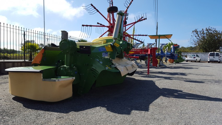 los tractores y la circulación Millares Torrón