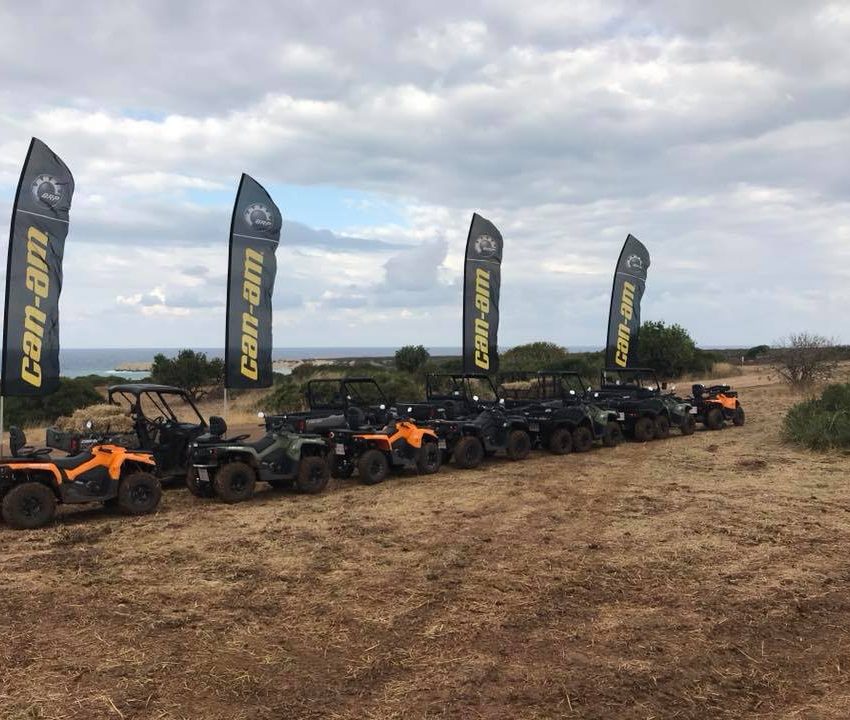 Probando los nuevos Can Am de 2018 en Chipre Maquinaria Agrícola
