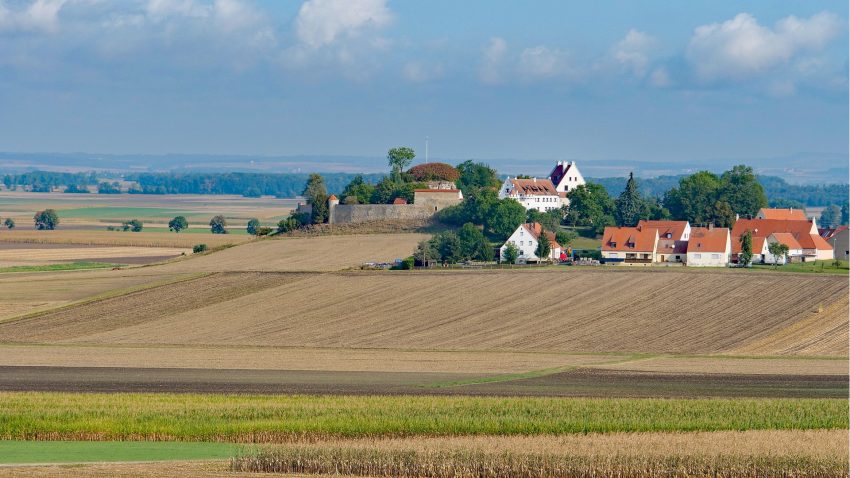 el.presidente-de-cantabria-afirma-que-en-4-o-5-anhos-no-habra-despoblacion-en-cantabria-1920