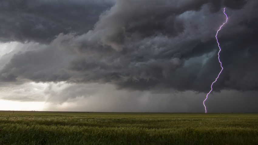 tormentas-de-verano-un-enemigo-silencioso-para-el-campo-1920.jpg